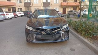 Седан Toyota Camry 2020 года, 3400000 рублей, Грозный