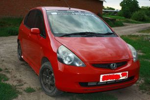 Honda Jazz 2002 , 220000 , --