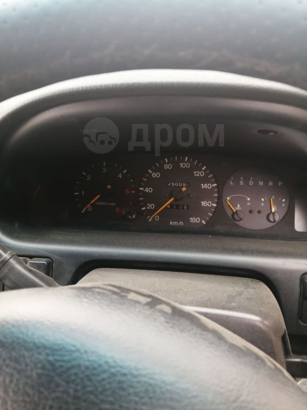    Mazda MPV 1997 , 120000 , 