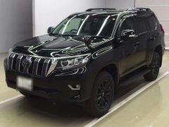 SUV или внедорожник Toyota Land Cruiser Prado 2019 года, 3300000 рублей, Владивосток