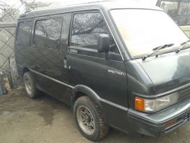    Ford Spectron 1995 , 180000 , 