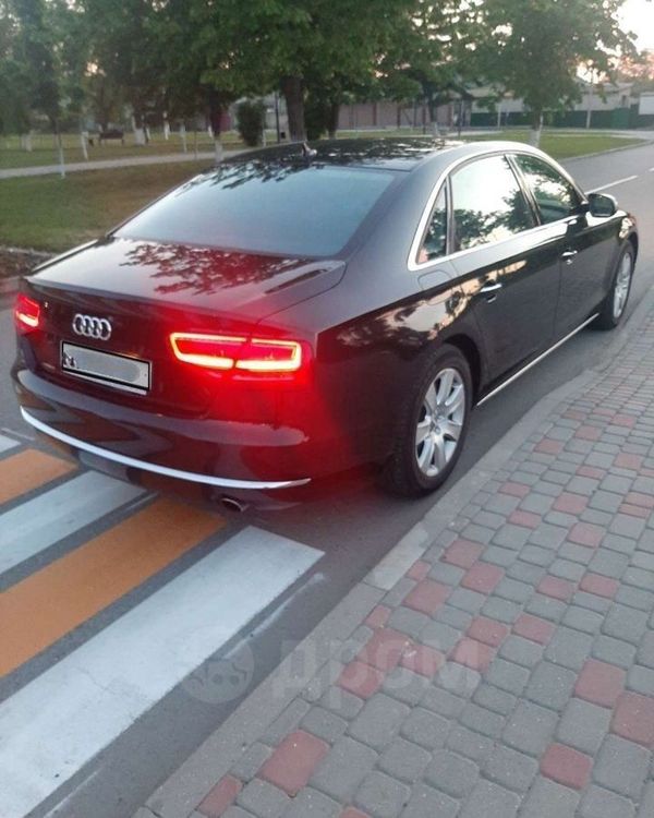  Audi A8 2011 , 1050000 ,  