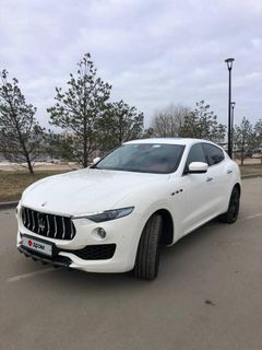 SUV или внедорожник Maserati Levante 2017 года, 4499000 рублей, Санкт-Петербург