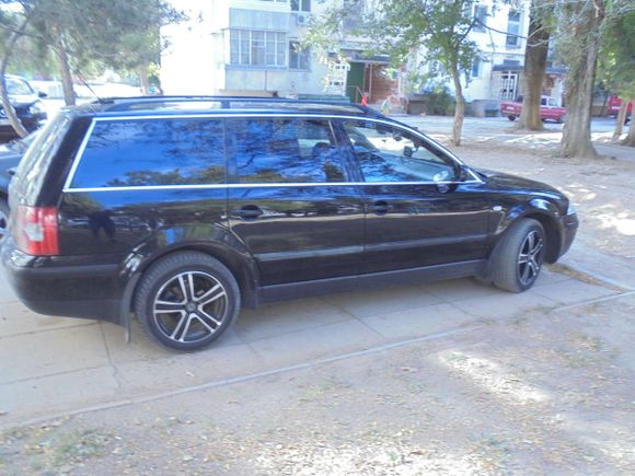  Volkswagen Passat 2003 , 350000 , 