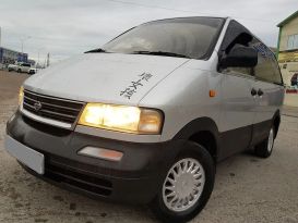   Nissan Largo 1999 , 210000 , 