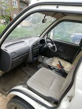    Daihatsu Hijet 1994 , 180000 , -