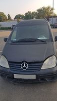    Mercedes-Benz Vaneo 2003 , 200000 ,  