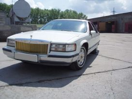  Cadillac Fleetwood 1992 , 750000 , 