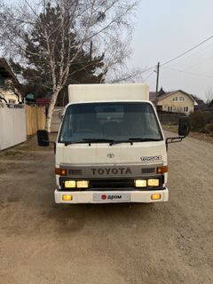 Фургон Toyota ToyoAce 1992 года, 520000 рублей, Арсеньев