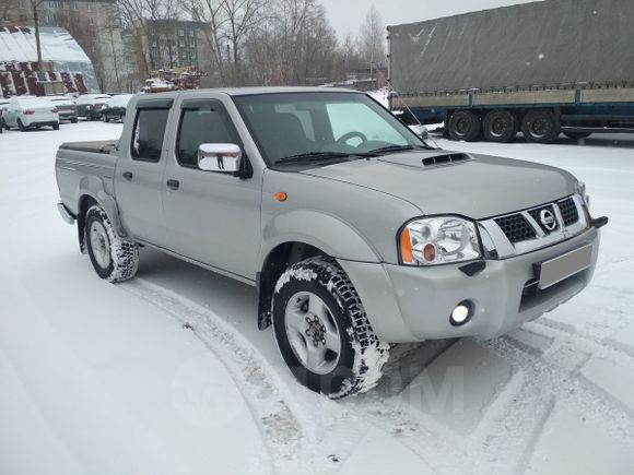  Nissan NP300 2011 , 495000 , 