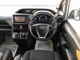    Toyota Voxy 2015 , 1187000 , 