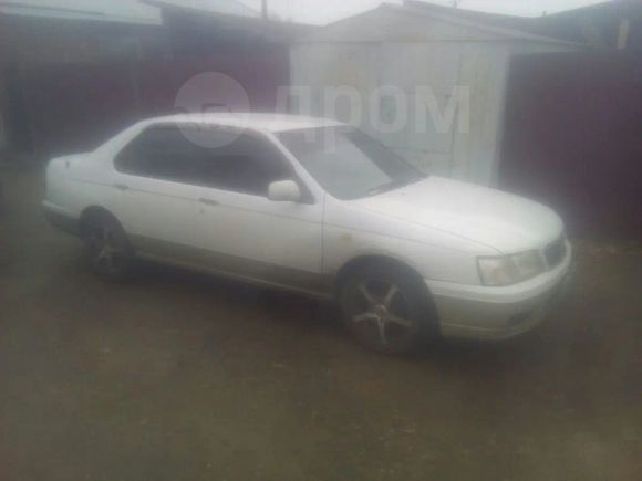  Nissan Bluebird 1997 , 185000 , 