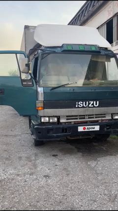 Изотермический фургон Isuzu V340 1991 года, 1100000 рублей, Новосибирск
