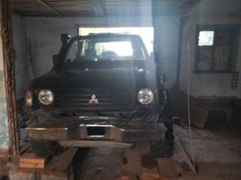  3  Mitsubishi Pajero 1983 , 170000 ,  