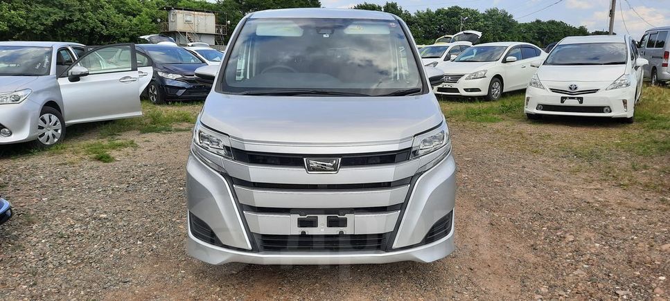    Toyota Noah 2017 , 1250000 , 