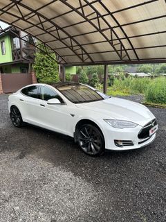 Лифтбек Tesla Model S 2013 года, 2840000 рублей, Москва