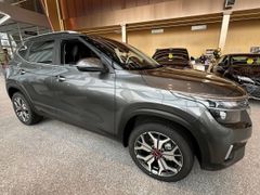 SUV или внедорожник Kia Seltos 2022 года, 2709900 рублей, Кемерово