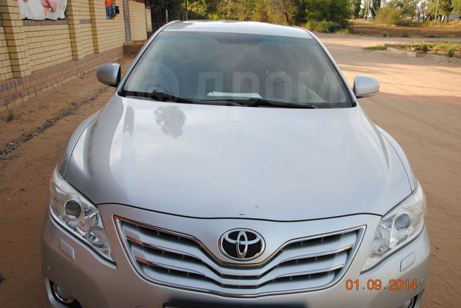  Toyota Camry 2010 , 700000 , 