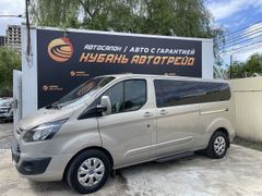Минивэн или однообъемник Ford Tourneo Custom 2017 года, 2200000 рублей, Краснодар