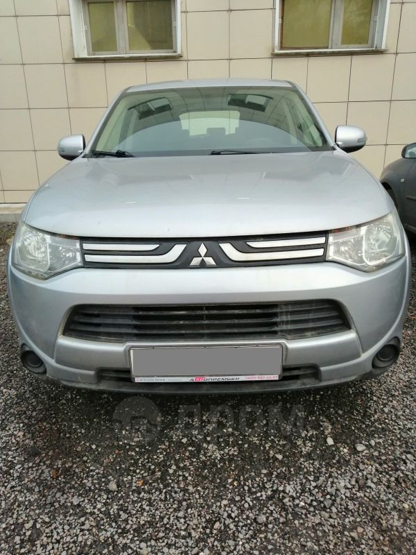 SUV   Mitsubishi Outlander 2013 , 850000 , 