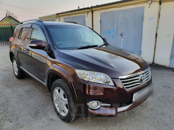 SUV   Toyota Vanguard 2010 , 870000 , 