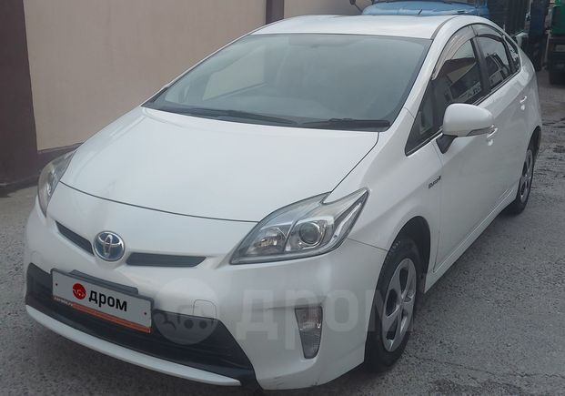  Toyota Prius 2015 , 1100000 , 