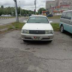 Седан Toyota Crown 1995 года, 200000 рублей, Сургут