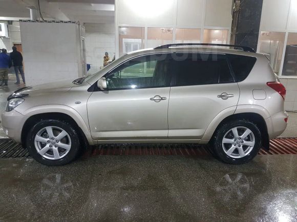 SUV   Toyota RAV4 2008 , 865000 , 