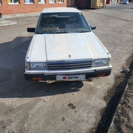 Седан Nissan Laurel 1987 года, 150000 рублей, Уссурийск
