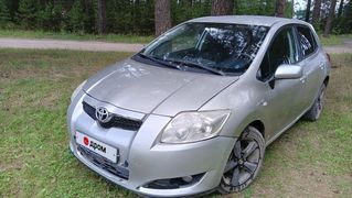 Хэтчбек Toyota Auris 2007 года, 550000 рублей, Томск