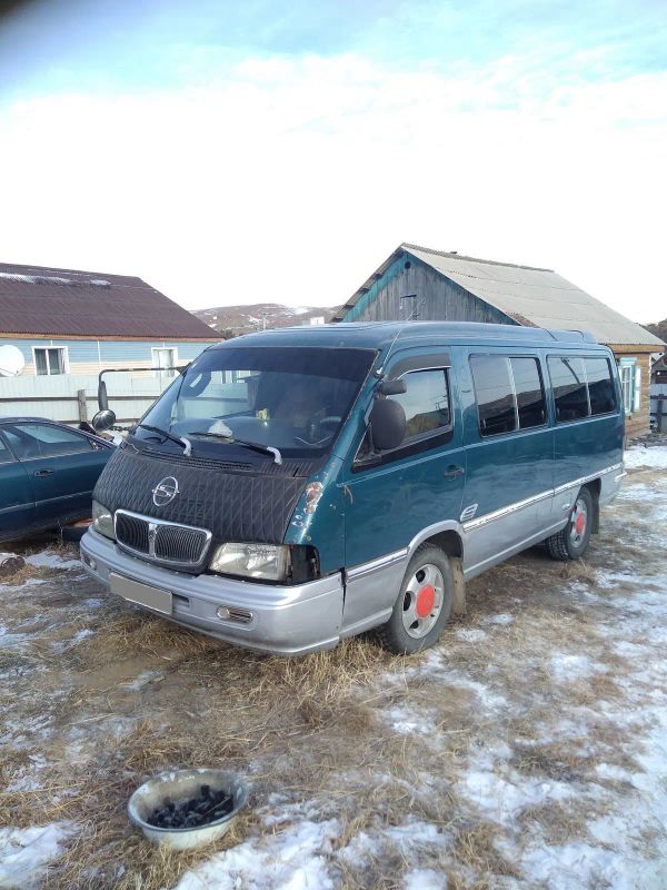    SsangYong Istana 1999 , 175000 , 