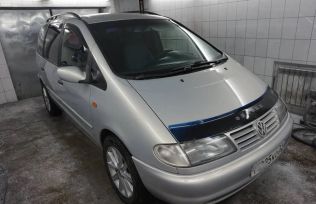    Volkswagen Sharan 1997 , 300000 , 