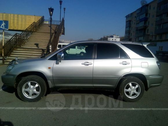 SUV   Toyota Harrier 2002 , 550000 ,  