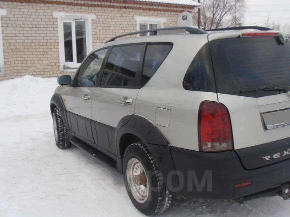 SUV   SsangYong Rexton 2002 , 300000 , 