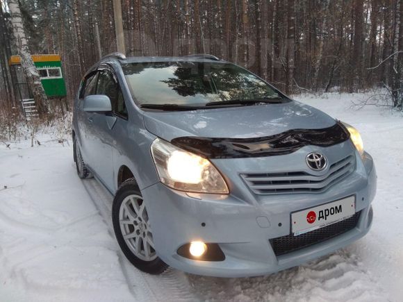    Toyota Verso 2011 , 1100000 , 