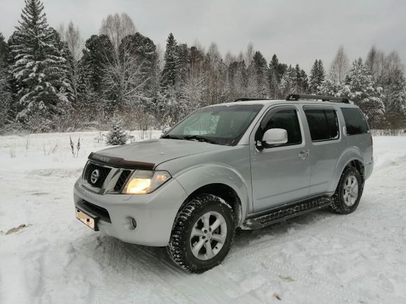 SUV   Nissan Pathfinder 2011 , 1431000 , 