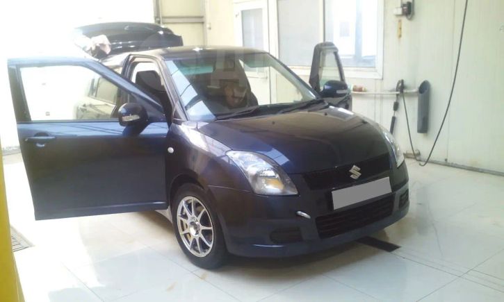  Suzuki Swift 2006 , 300000 , 