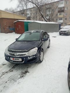 Седан Opel Astra 2011 года, 480000 рублей, Томск