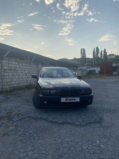 Седан BMW 5-Series 2002 года, 630000 рублей, Судак