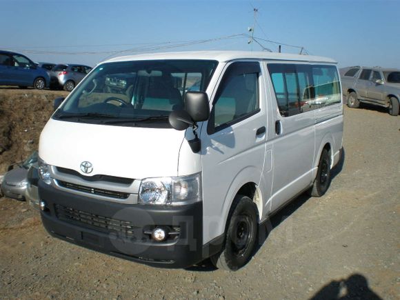    Toyota Hiace 2010 , 980000 , 