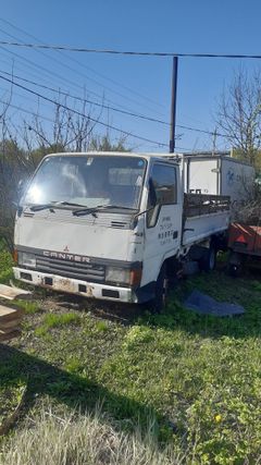 Бортовой грузовик Mitsubishi Fuso Canter 1990 года, 300000 рублей, Осинники
