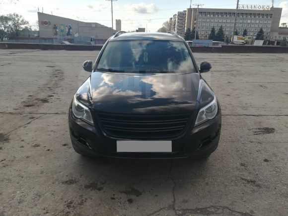 SUV   Volkswagen Tiguan 2009 , 615000 , 