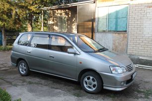    Toyota Gaia 1999 , 295000 , 