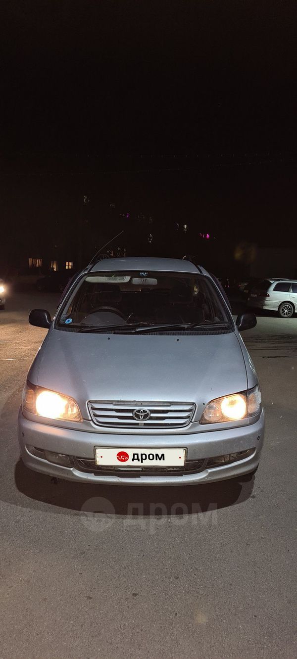    Toyota Ipsum 1996 , 240000 , 