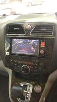    Nissan Serena 2012 , 620000 , 