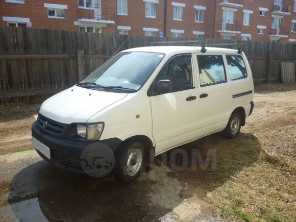    Toyota Town Ace 2001 , 240000 , 