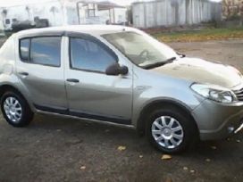  Renault Sandero 2010 , 320000 , 