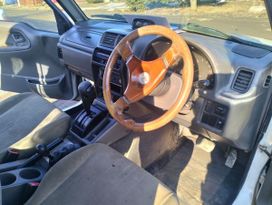  3  Suzuki Escudo 1997 , 300000 , 