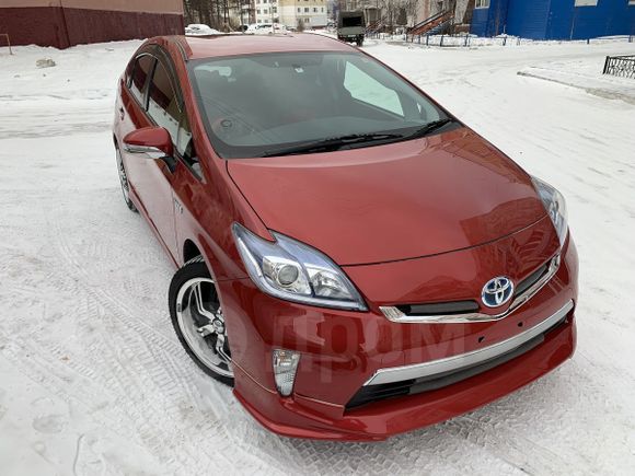  Toyota Prius PHV 2012 , 950000 , 