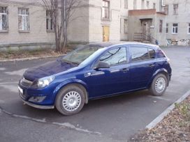 Opel Astra Family 2011 , 500000 , 